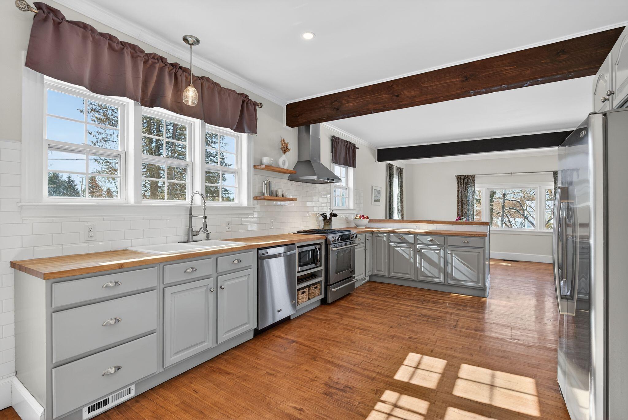 80 Mosher Road Gorham, ME 04038 - Photo 7 of 56 Kitchen