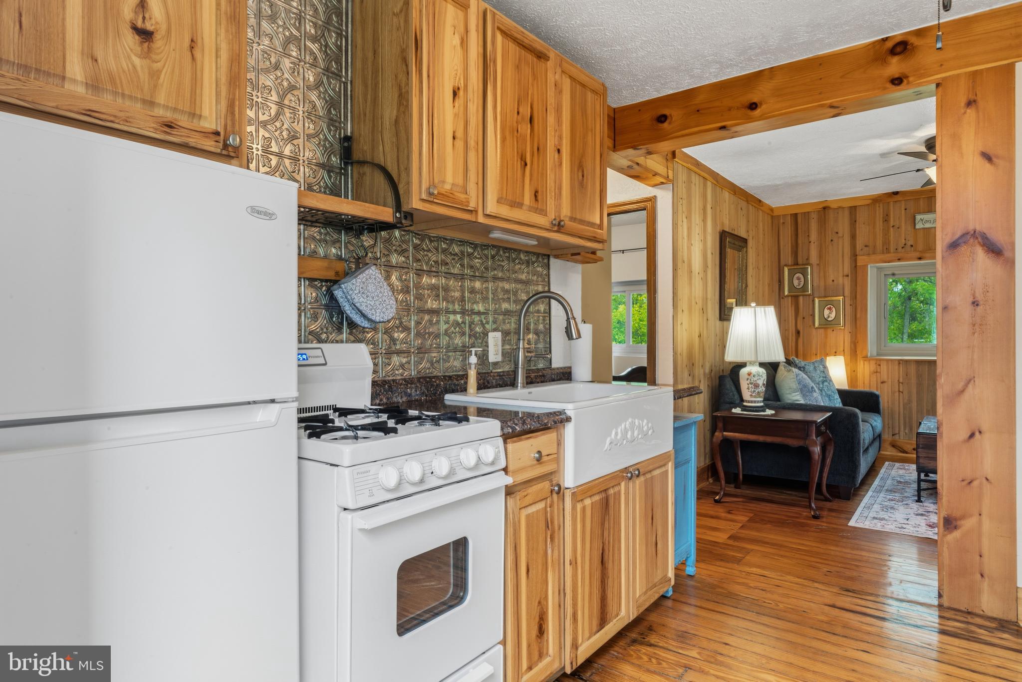3593 Strasburg Road Strasburg, VA 22657 - Photo 68 of 113 a kitchen with stainless steel appliances granite countertop a stove and a refrigerator