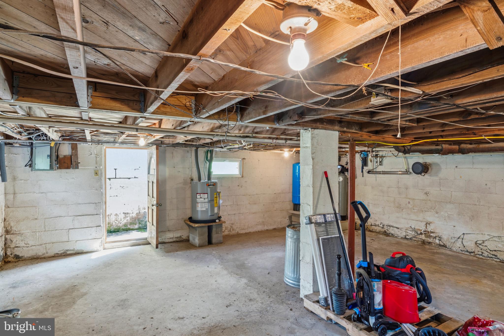 3593 Strasburg Road Strasburg, VA 22657 - Photo 76 of 113 a view of a room with gym equipment