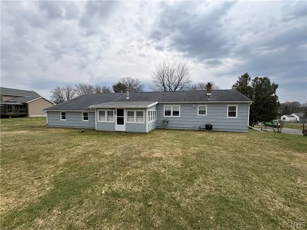 $229,000 | 5207 North Street, Vernon, NY 13476