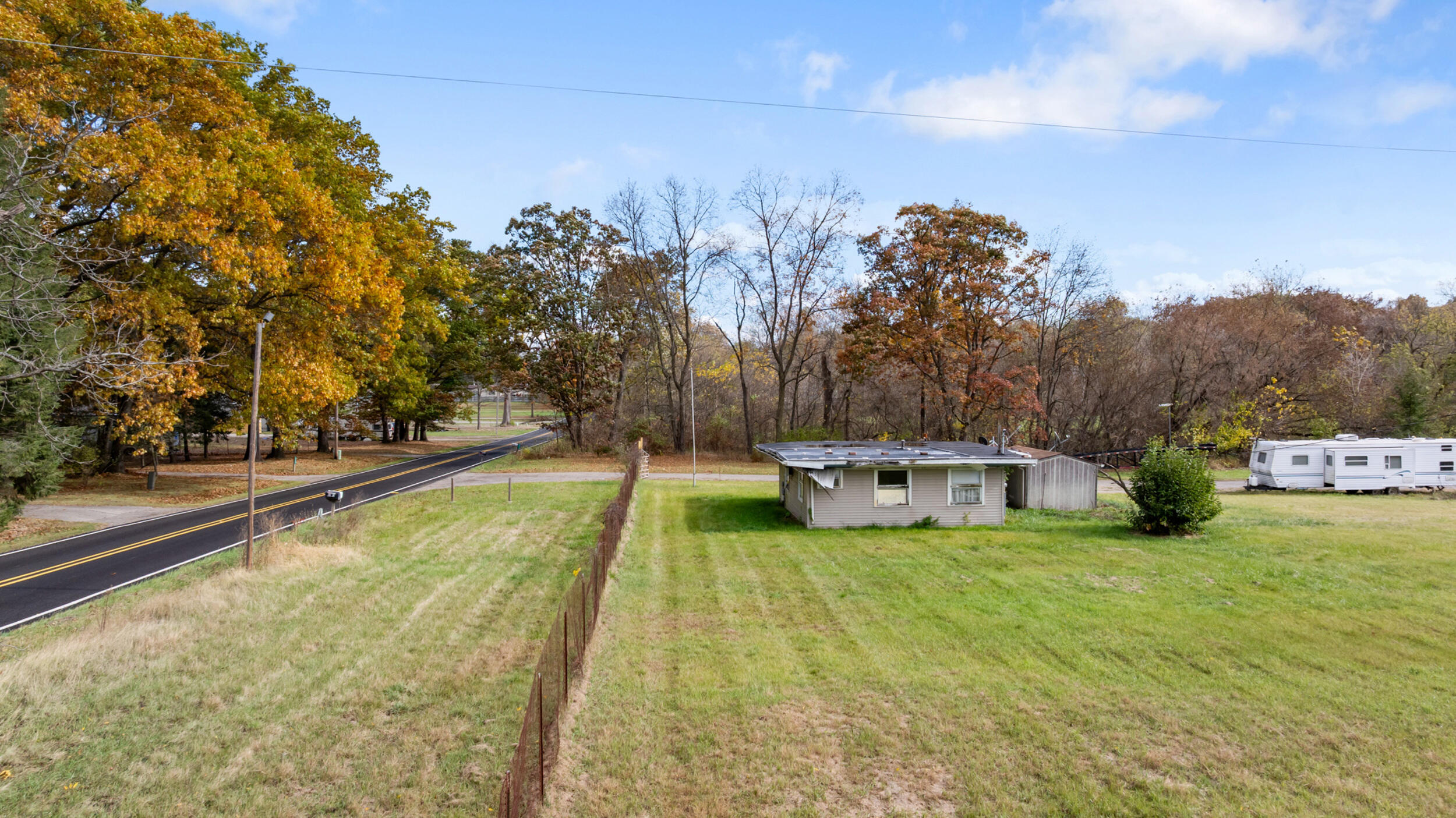6501 Hawkins Road Jackson, MI 49201 - Photo 4 of 25 4_6501 hawlkins rd jackson mi (aerials)