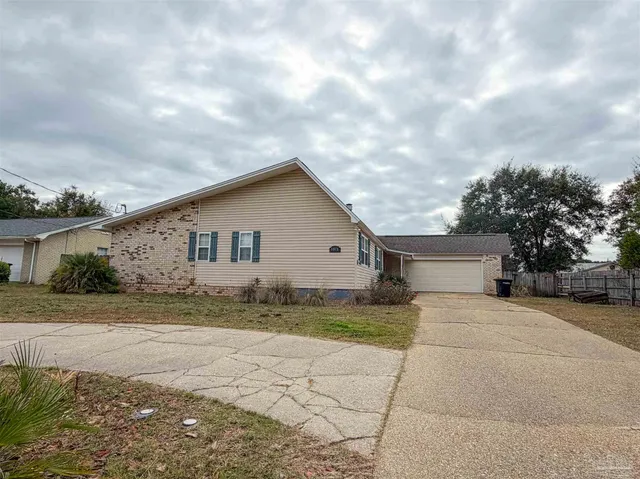 $2,600 | 3915 Potosi Road, Pensacola, FL 32504