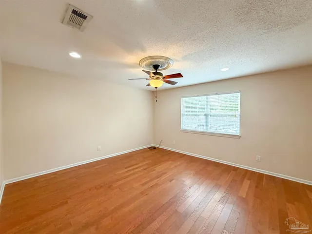 $2,600 | 3915 Potosi Road, Pensacola, FL 32504