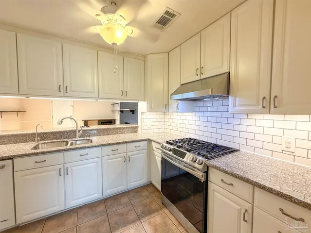 $2,600 | 3915 Potosi Road, Pensacola, FL 32504