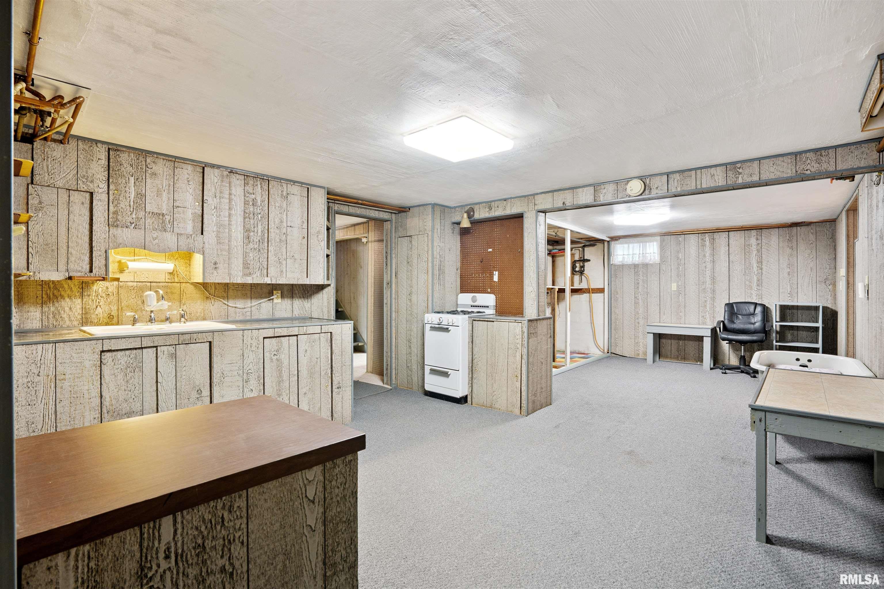 1202 14th Avenue South Clinton, IA 52732 - Photo 25 of 29