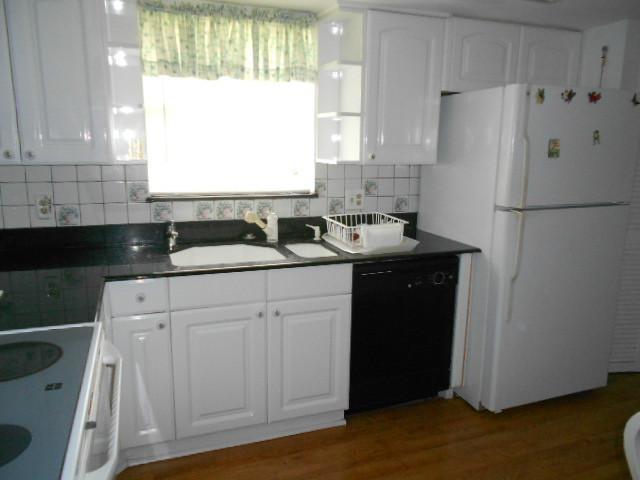 5650 Southeast Miles Grant Road Stuart, FL 34997 - Photo 9 of 19