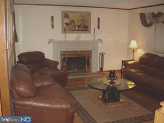 45 Harding Road Southampton, PA 18966 - Photo 2 of 6 Gallery Image 2