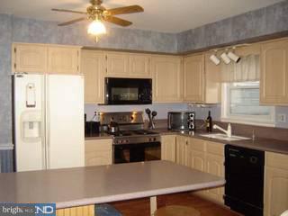 45 Harding Road Southampton, PA 18966 - Photo 5 of 6 Gallery Image 5