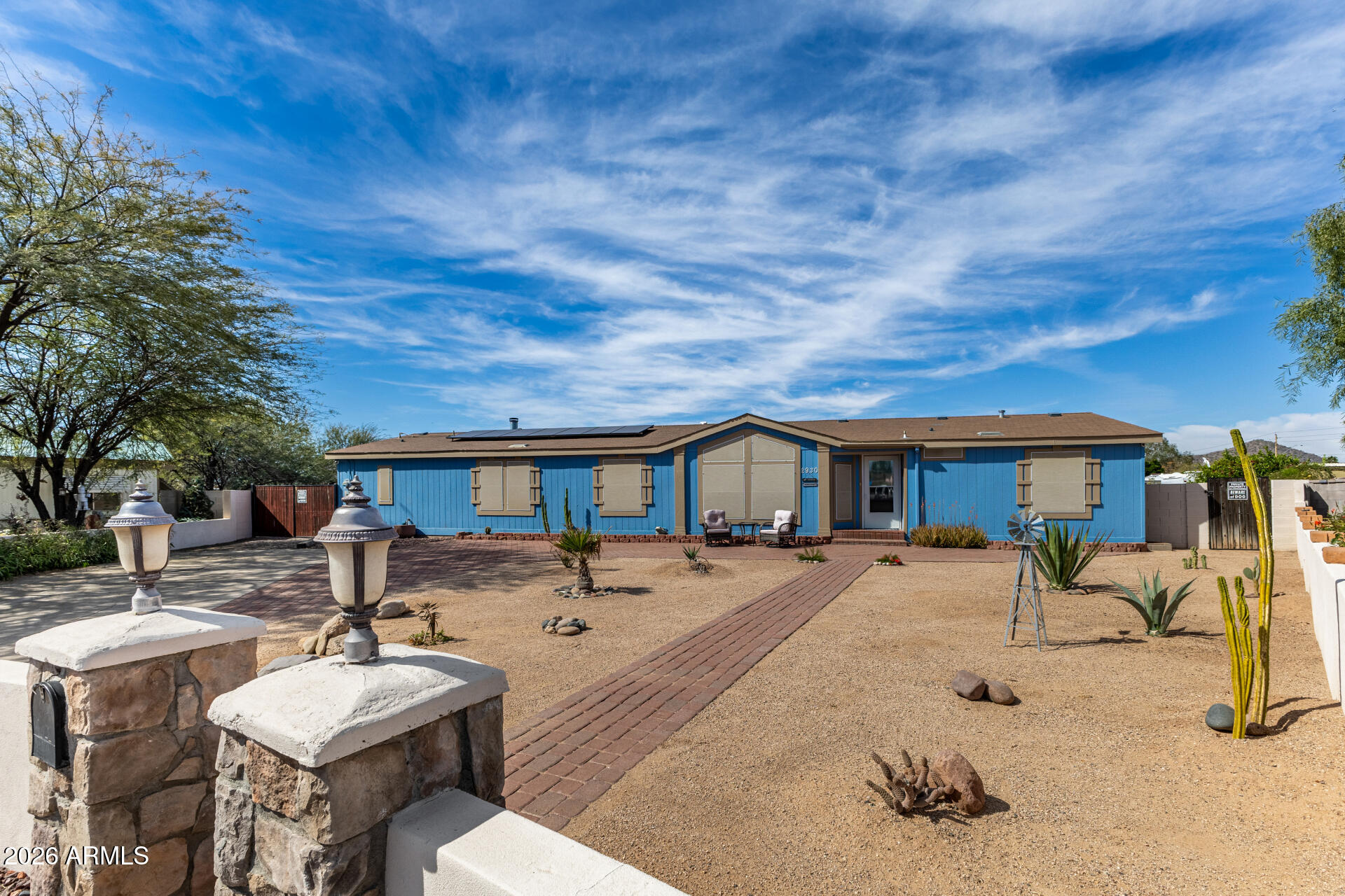 2930 East Escuda Road Phoenix, AZ 85050 - Photo 3 of 42 03 - Escuda