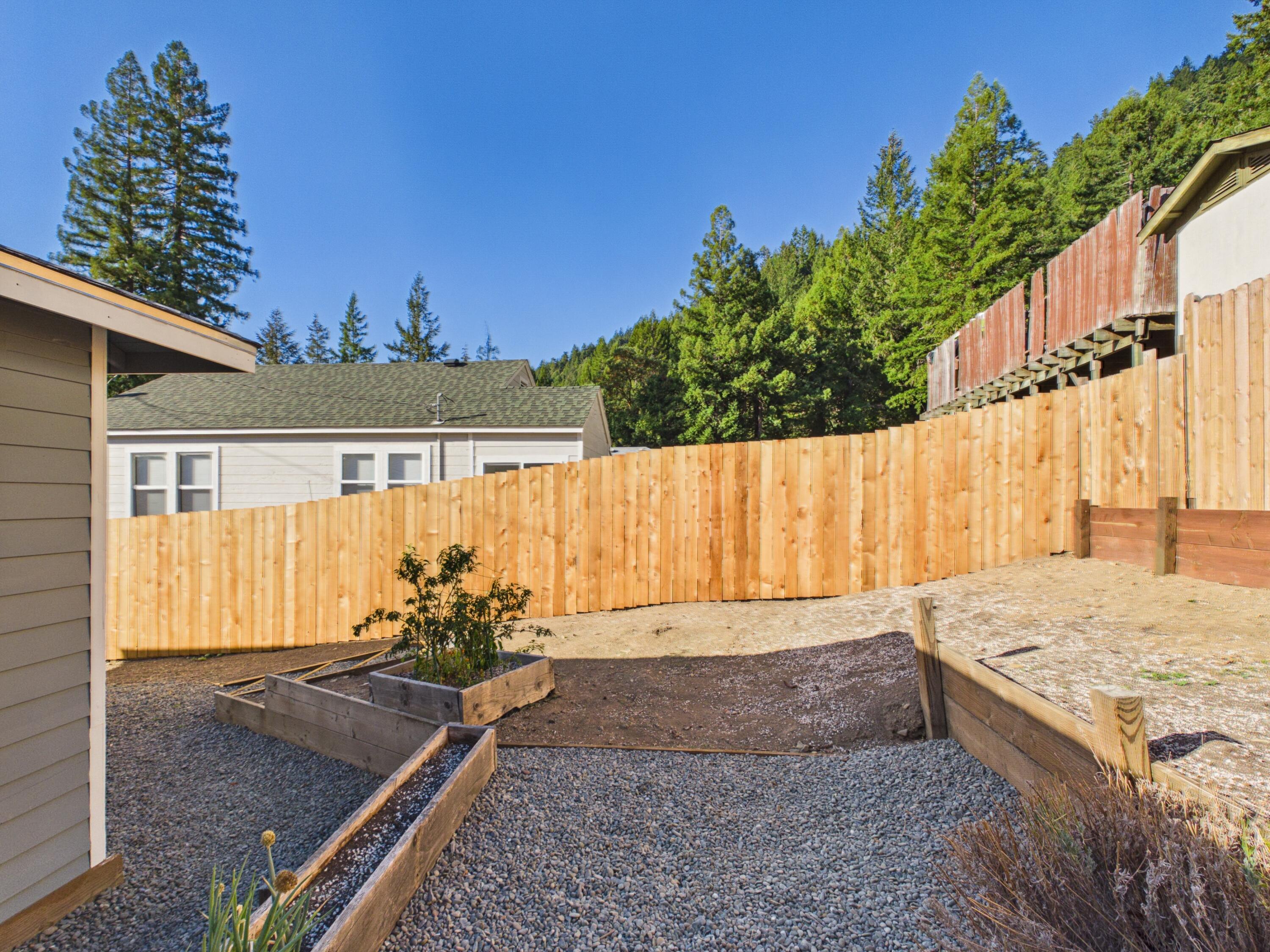 11 Madrone Road Weott, CA 95571 - Photo 31 of 40 Gallery Image 31