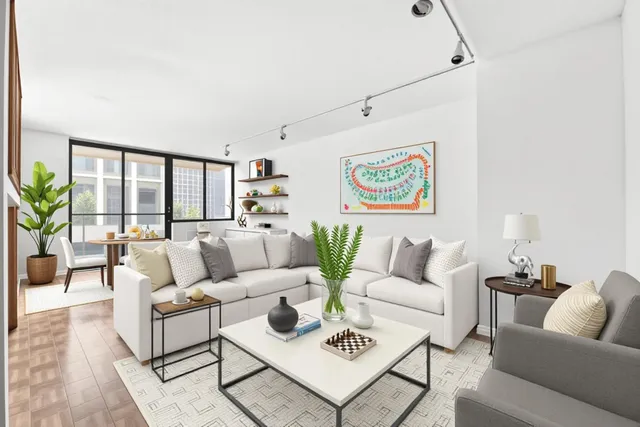 $1,000,000 | 245 East 93rd Street, Unit 18A | Upper East Side