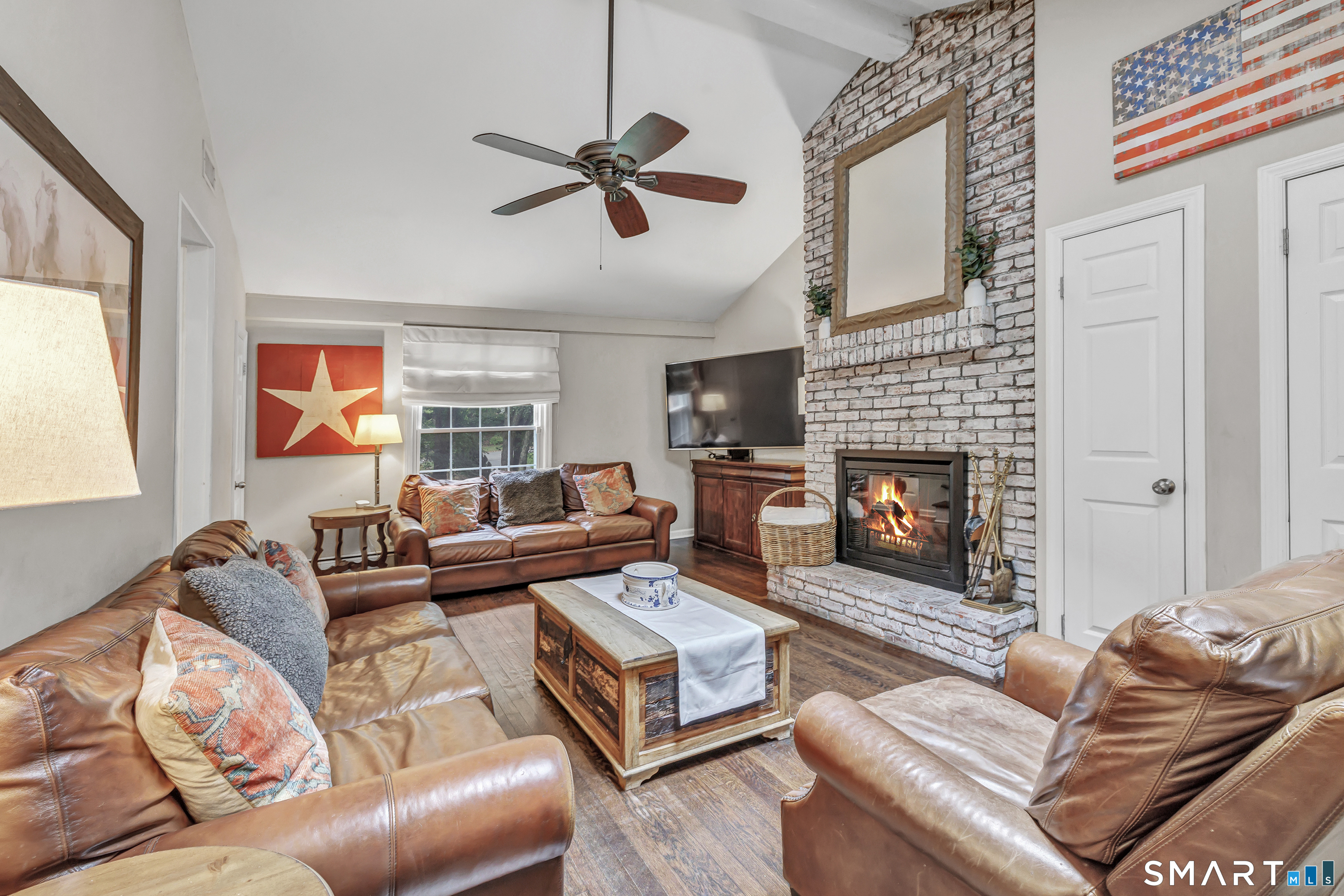 22 Sabina Road Trumbull, CT 06611 - Photo 17 of 40 Gallery Image 17
