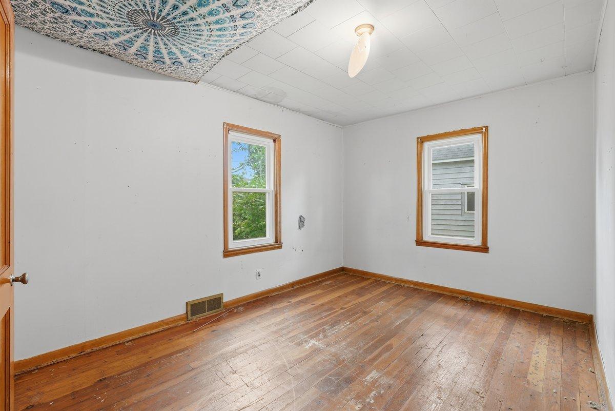 921 South Main Street River Falls, WI 54022 - Photo 9 of 18