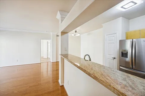 $280,000 | 3231 Allen Parkway, Unit 3204, Houston, TX 77019