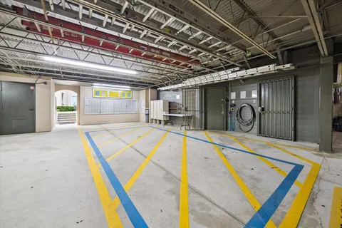 $280,000 | 3231 Allen Parkway, Unit 3204, Houston, TX 77019