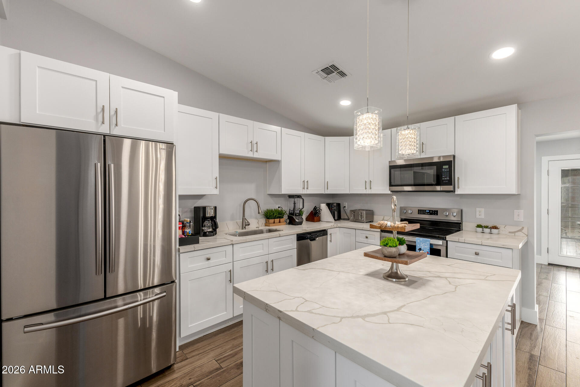 6945 West Merrell Street Phoenix, AZ 85033 - Photo 13 of 23 17 Merrell