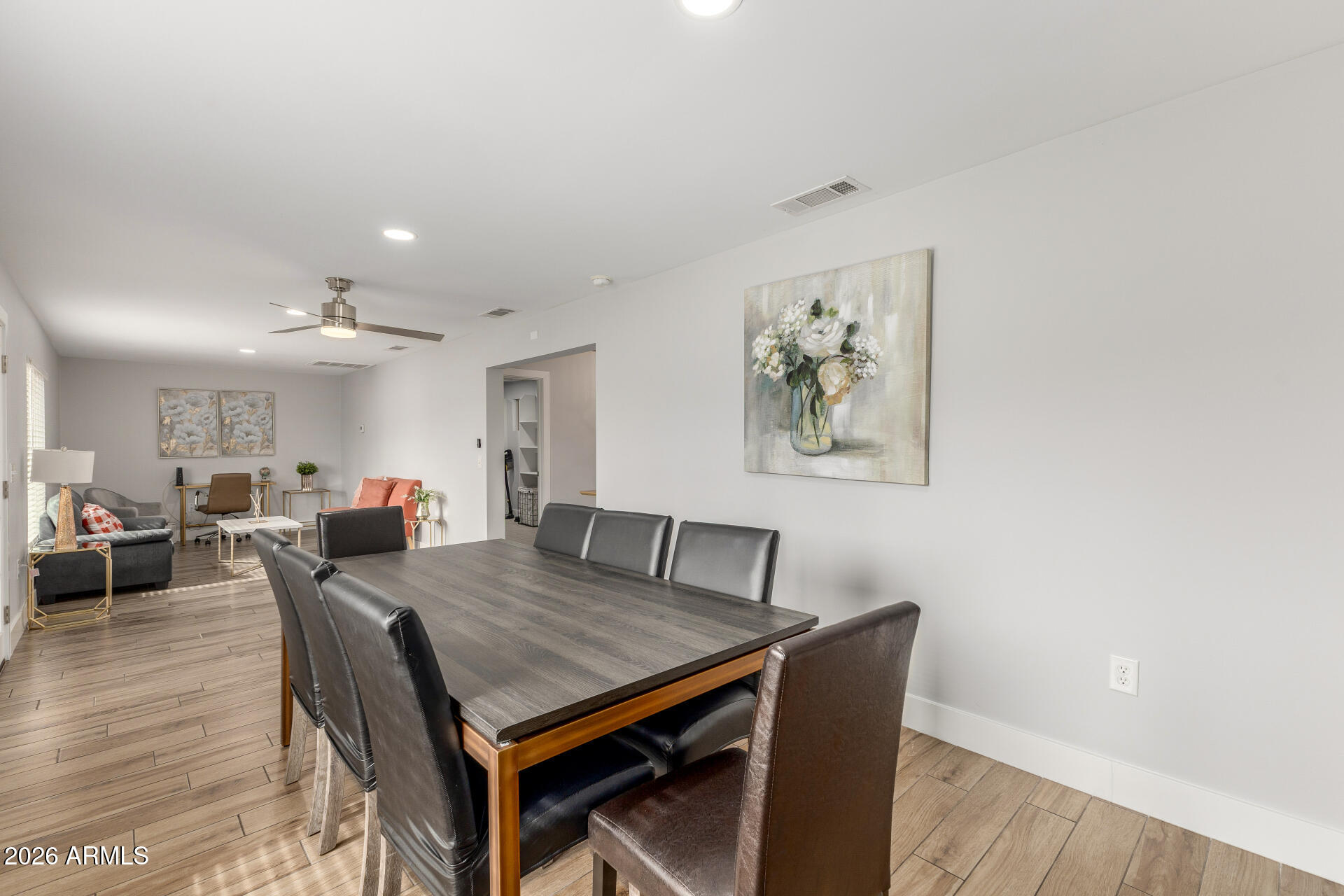 6945 West Merrell Street Phoenix, AZ 85033 - Photo 7 of 23 9 Merrell