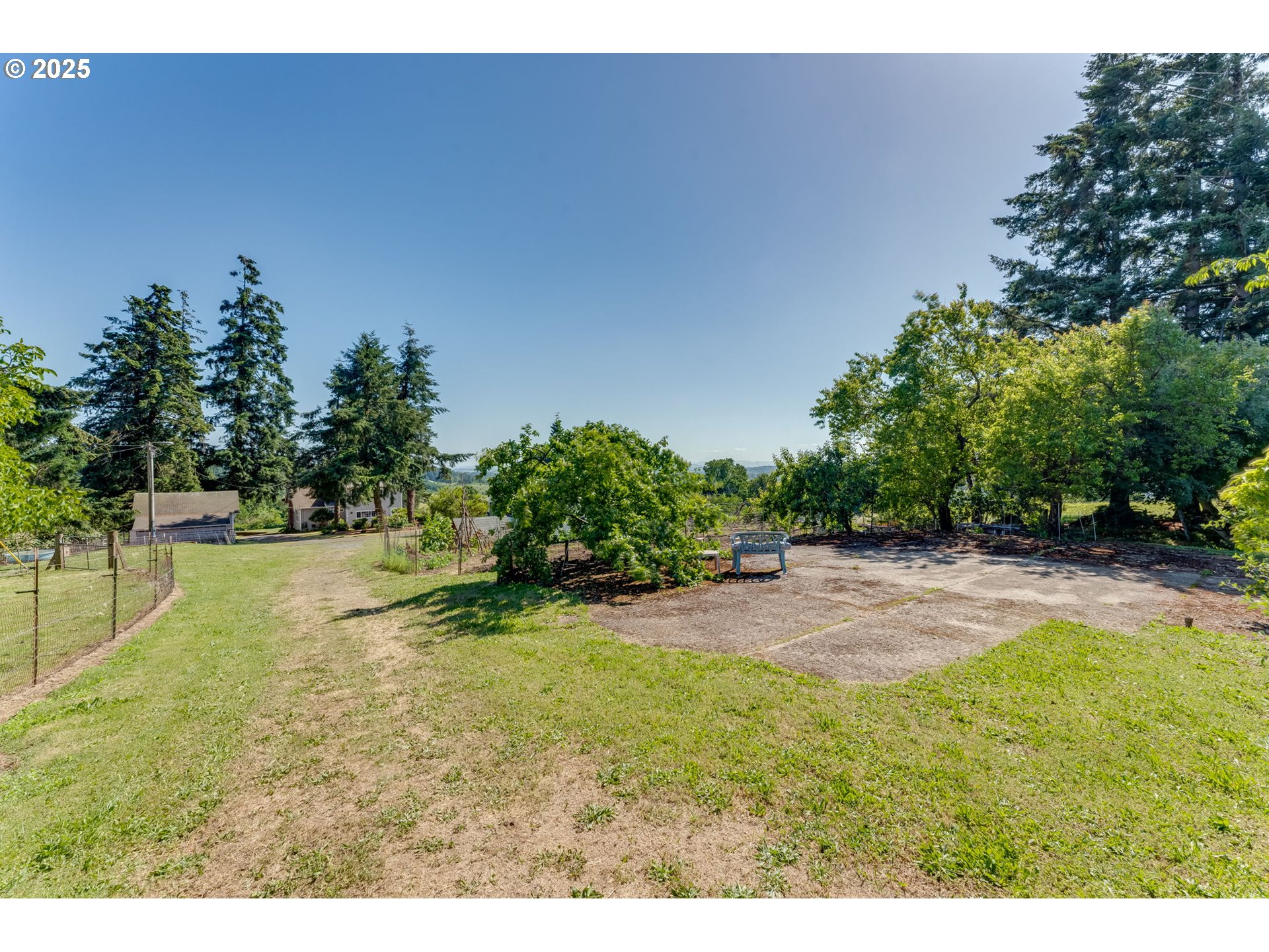 13905 Northeast Quarry Road Newberg, OR 97132 - Photo 8 of 48 Gallery Image 8