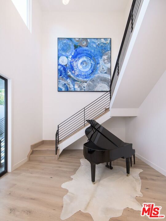 1774 Westridge Road Los Angeles, CA 90049 - Photo 3 of 28