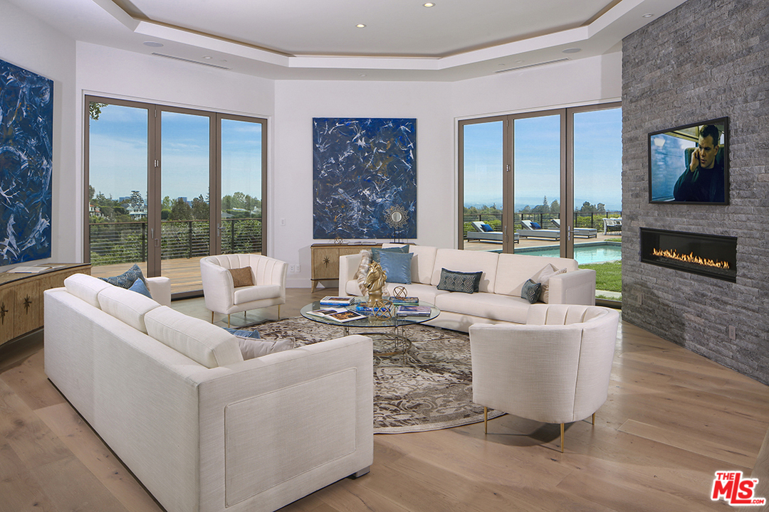 1774 Westridge Road Los Angeles, CA 90049 - Photo 4 of 28