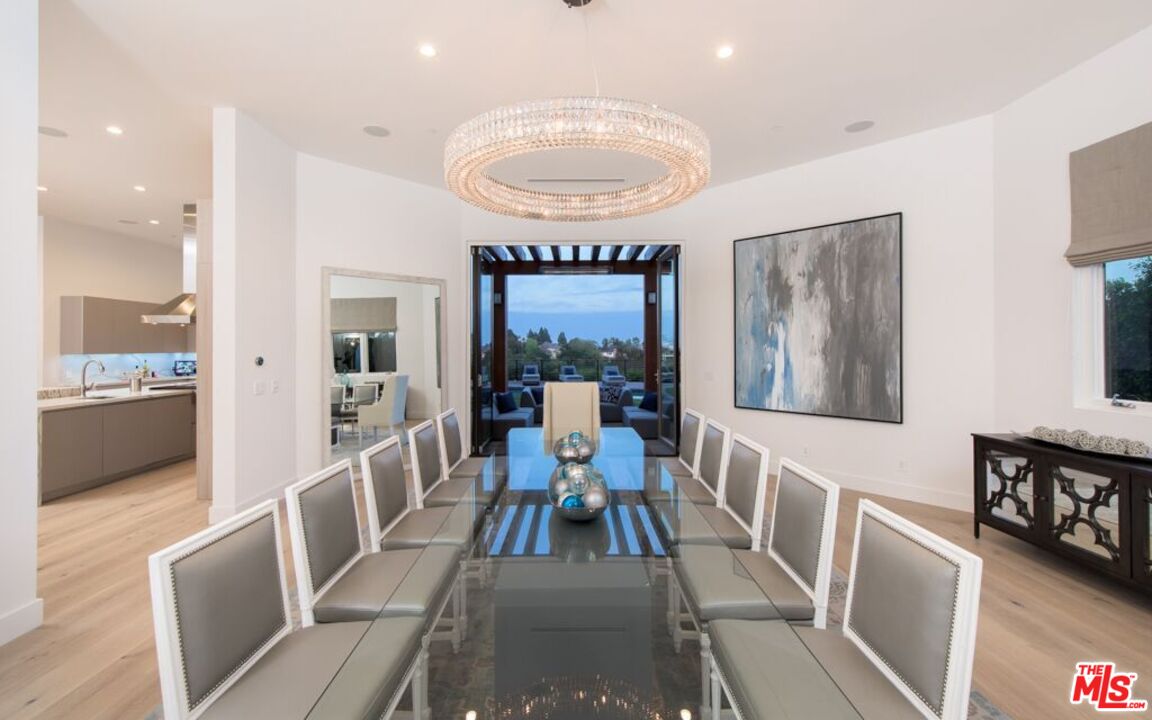 1774 Westridge Road Los Angeles, CA 90049 - Photo 9 of 28