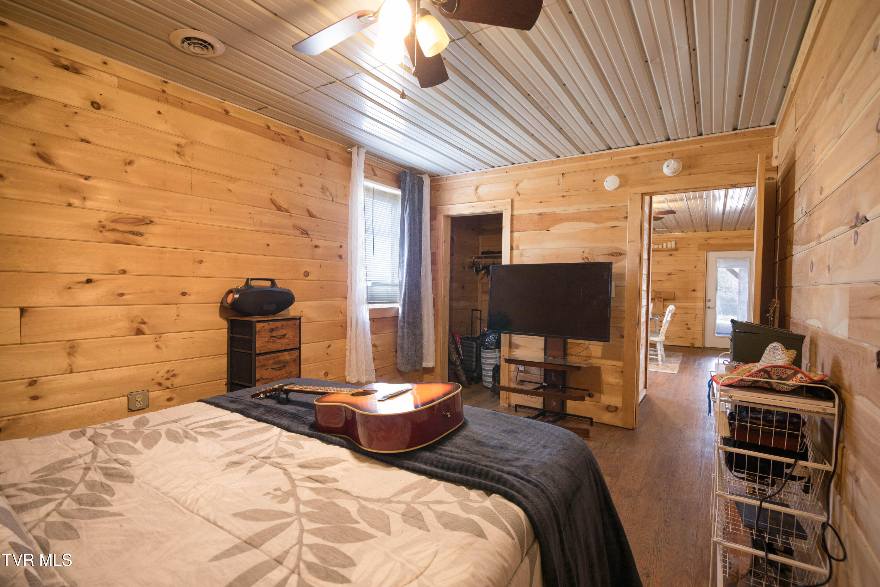 7695 Greystone Road Afton, TN 37616 - Photo 22 of 30 087A9977-Edit