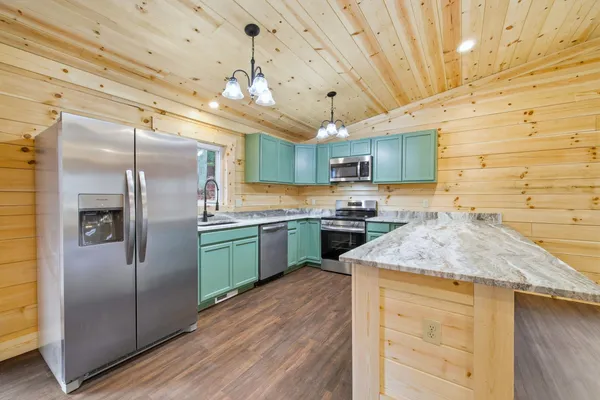 $449,000 | 875 Willow Lane, Mount Jackson, VA 22842
