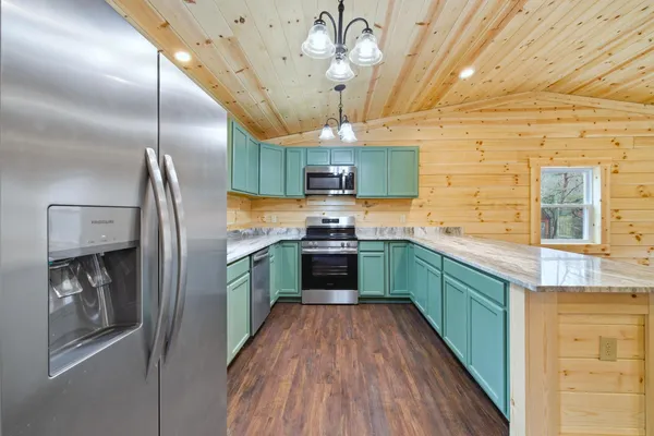 $449,000 | 875 Willow Lane, Mount Jackson, VA 22842