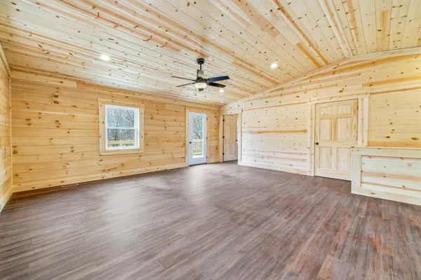 $449,000 | 875 Willow Lane, Mount Jackson, VA 22842