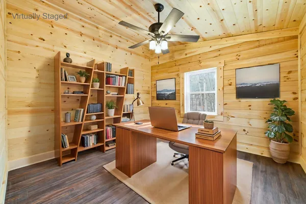 $449,000 | 875 Willow Lane, Mount Jackson, VA 22842