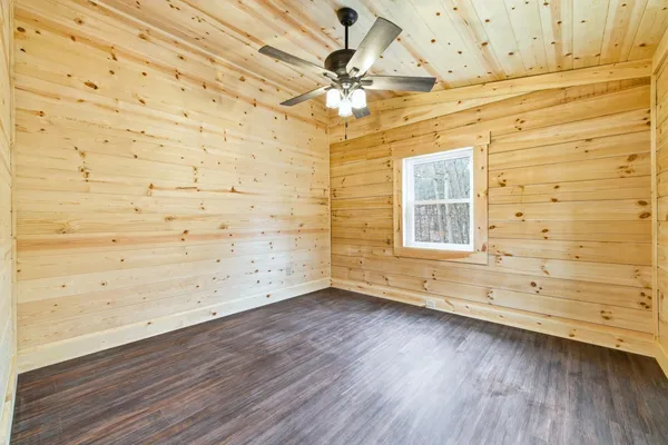 $449,000 | 875 Willow Lane, Mount Jackson, VA 22842