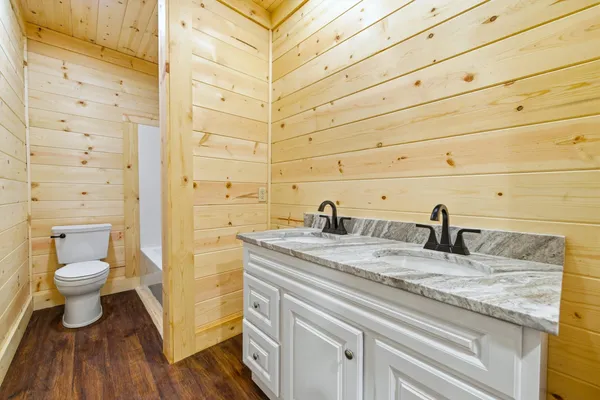 $449,000 | 875 Willow Lane, Mount Jackson, VA 22842