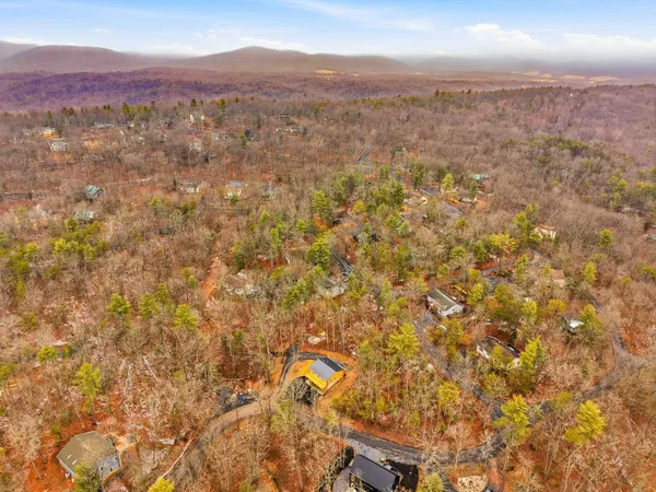 $449,000 | 875 Willow Lane, Mount Jackson, VA 22842