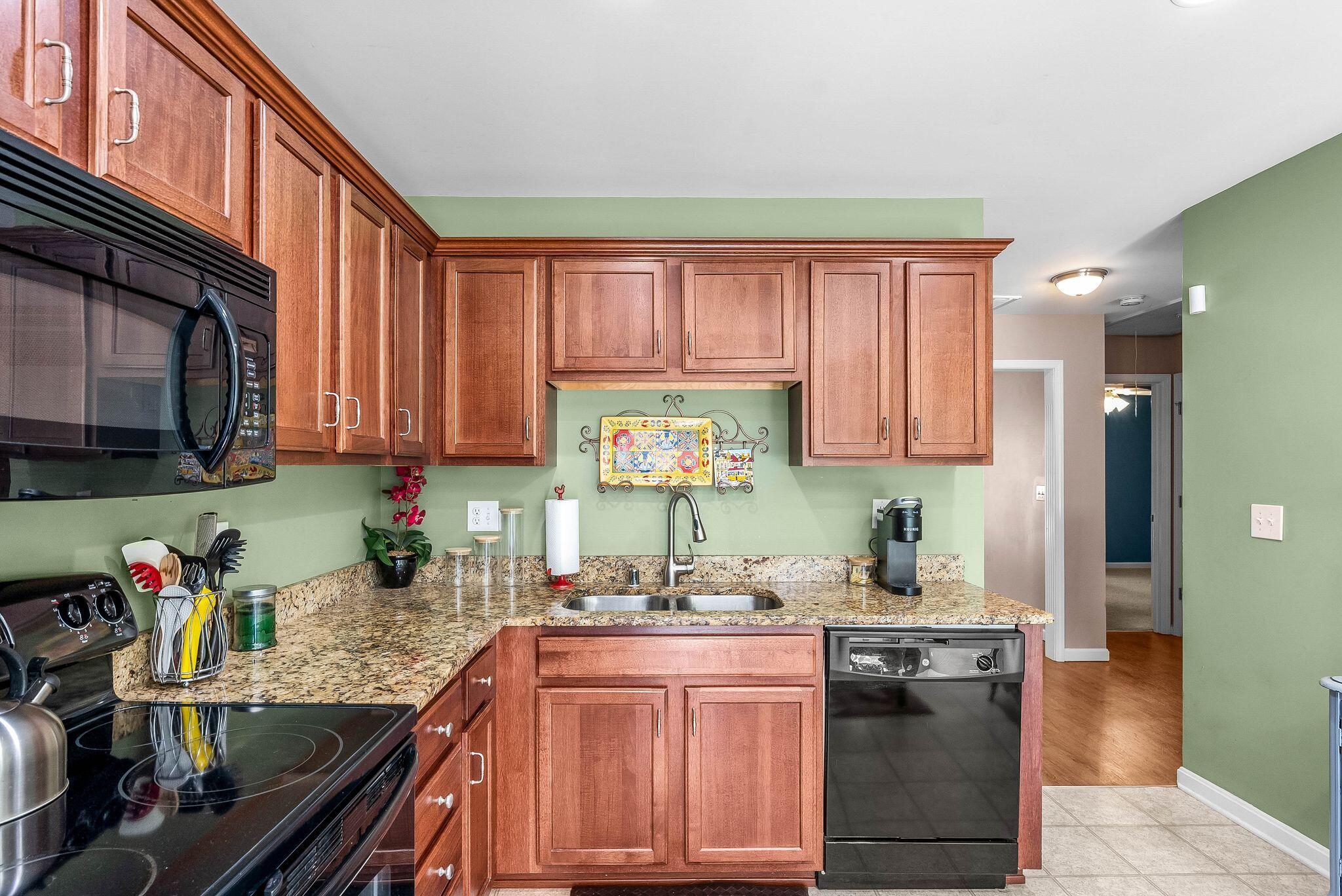 6505 Renate Road Louisville, KY 40291 - Photo 13 of 33 6505 Renate Rd (9 of 32)