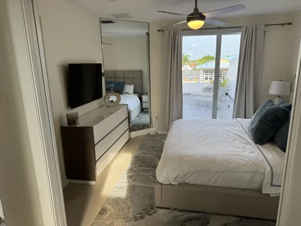 $5,200 | 169 Southeast 1st Avenue, Delray Beach, FL 33444