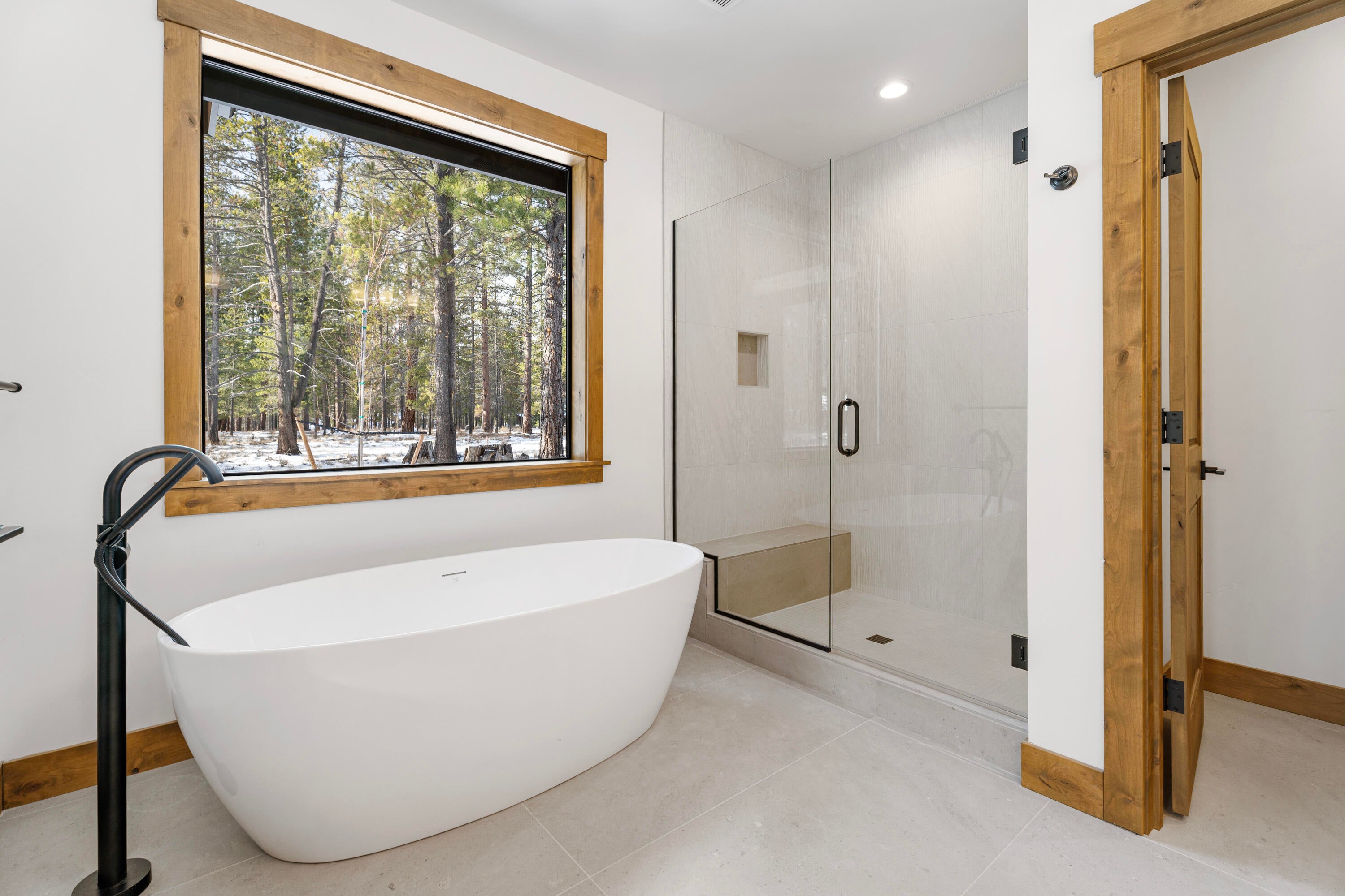 17815 Preservation Loop, Unit 459 Bend, OR 97707 - Photo 24 of 53 Primary Bath