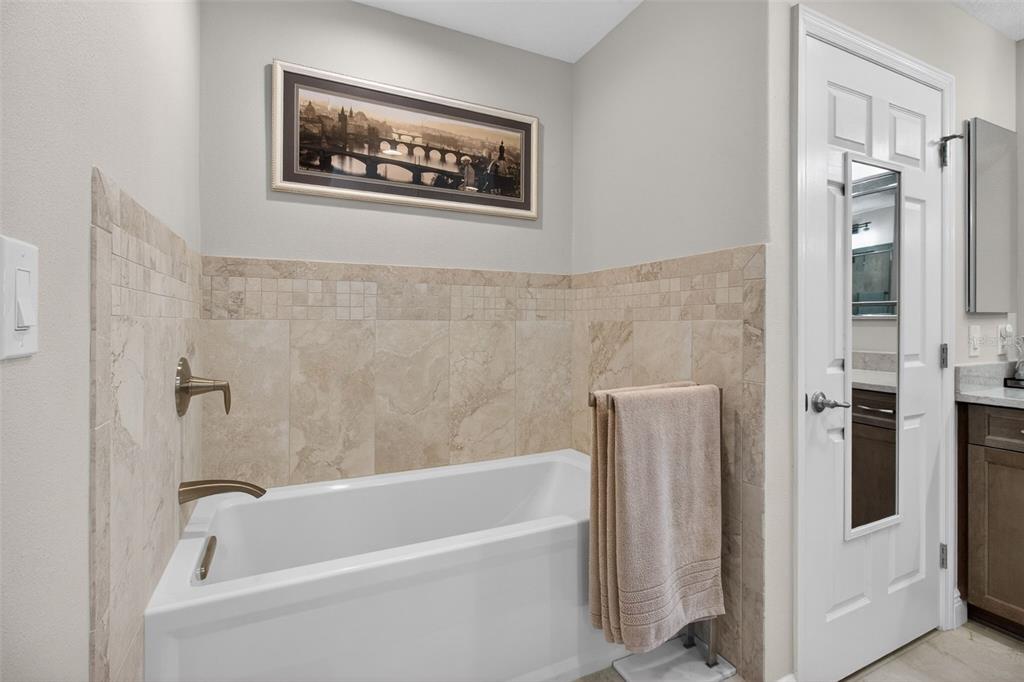 10002 Key Haven Road, Unit 204 Seminole, FL 33777 - Photo 40 of 73