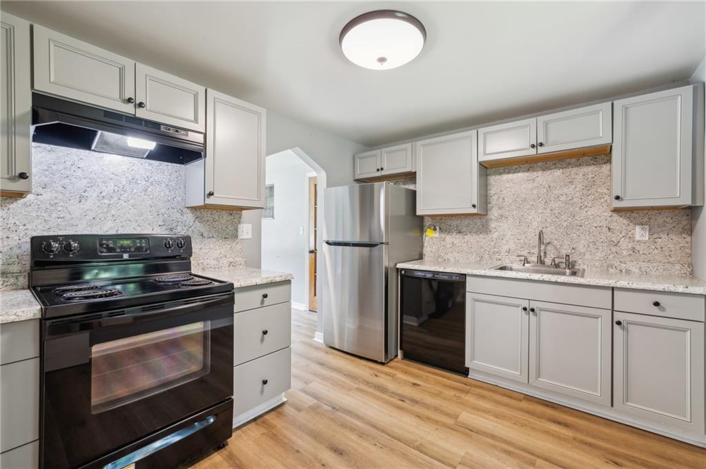344 Long Road Pittsburgh, PA 15235 - Photo 5 of 15 Gallery Image 5