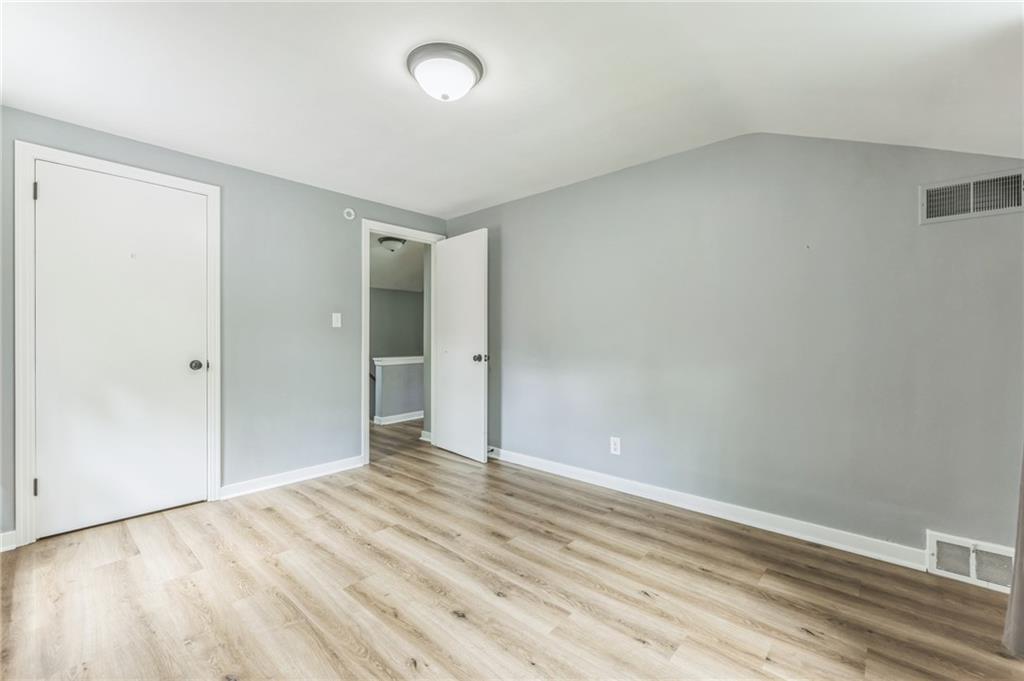 344 Long Road Pittsburgh, PA 15235 - Photo 8 of 15 Gallery Image 8