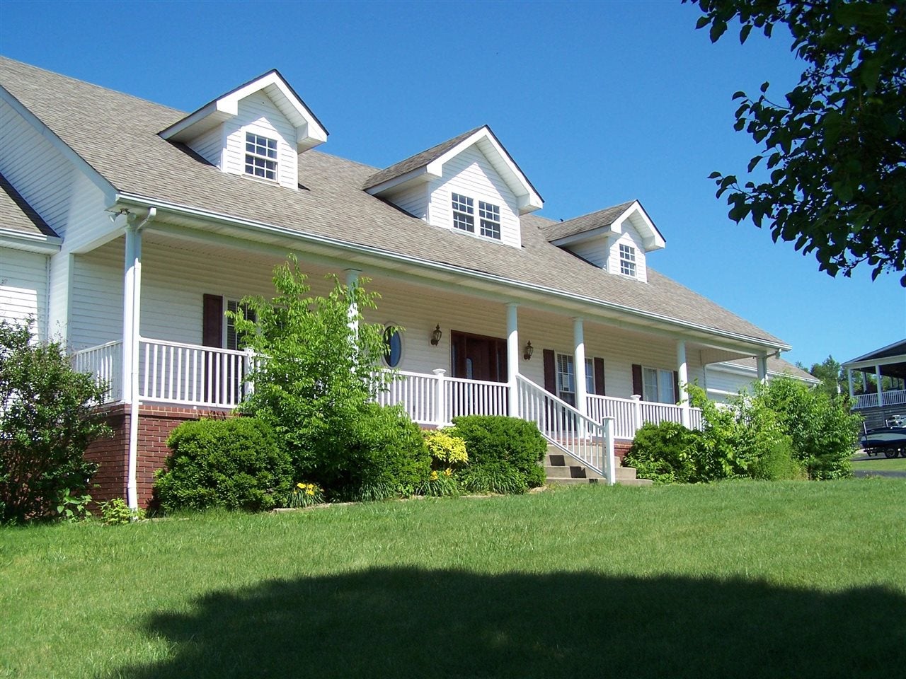 176 Fox Ridge Glasgow, KY 42141 - Photo 1 of 34 Gallery Image 1