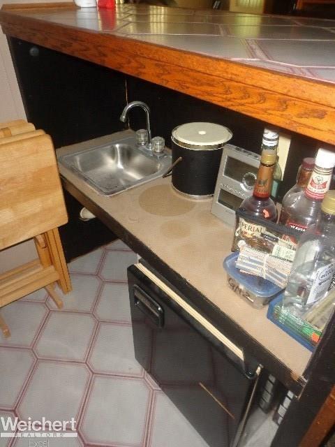 48037 Fuller Road New Baltimore, MI 48051 - Photo 12 of 30 WET BAR