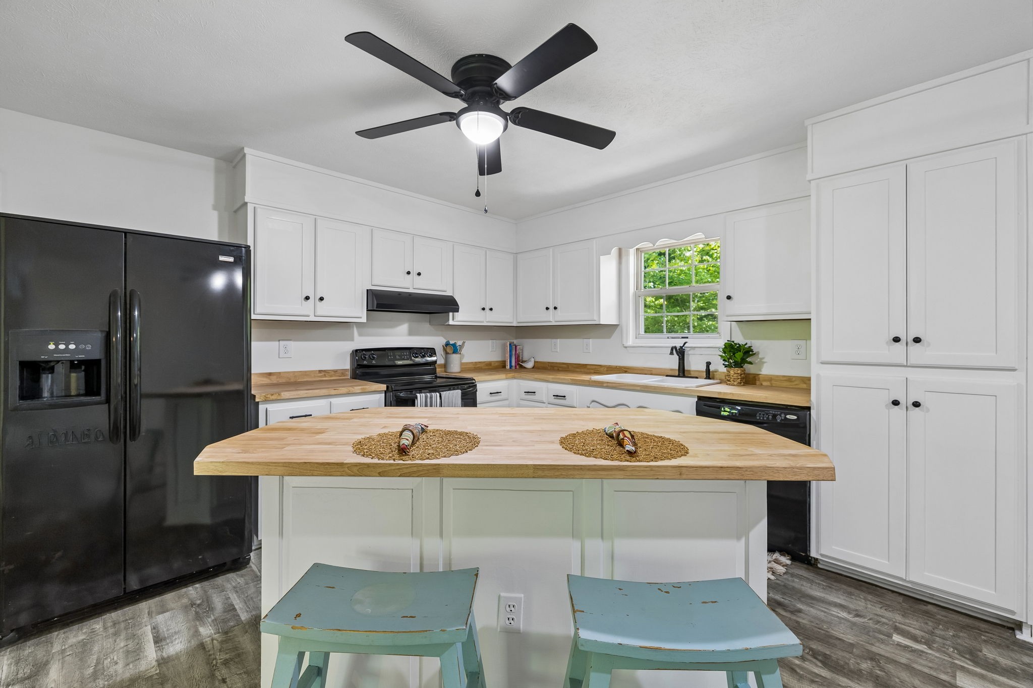 619 Longbranch Road Hohenwald, TN 38462 - Photo 13 of 82 Gallery Image 13