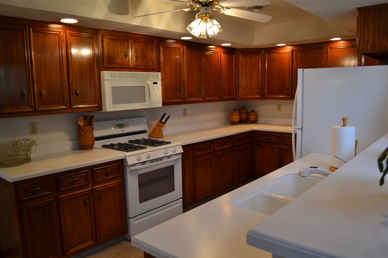 448 Spring Beach Road Rome City, IN 46784 - Photo 6 of 35