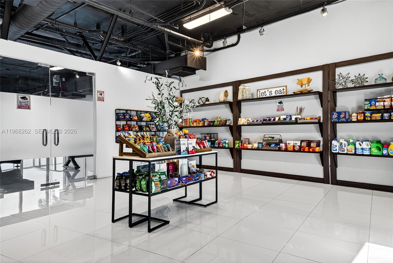 601 Northeast 36th Street, Unit 3407 Miami, FL 33137 - Photo 40 of 41 a view of an outdoor space