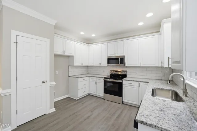 $459,999 | 22 Lafoy Drive, Clayton, NC 27527