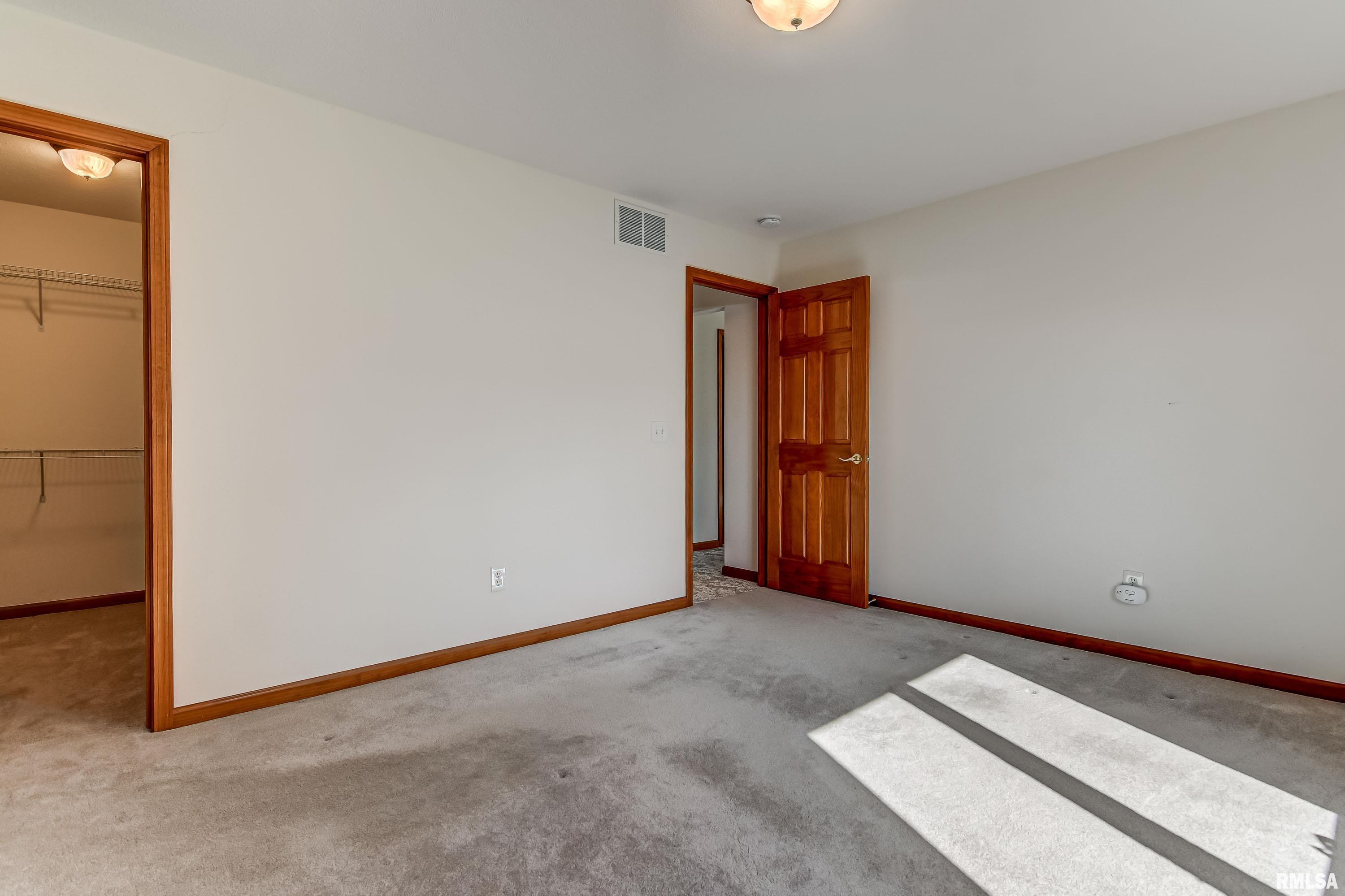 5408 Manhattan Drive Springfield, IL 62711 - Photo 25 of 49 Gallery Image 25