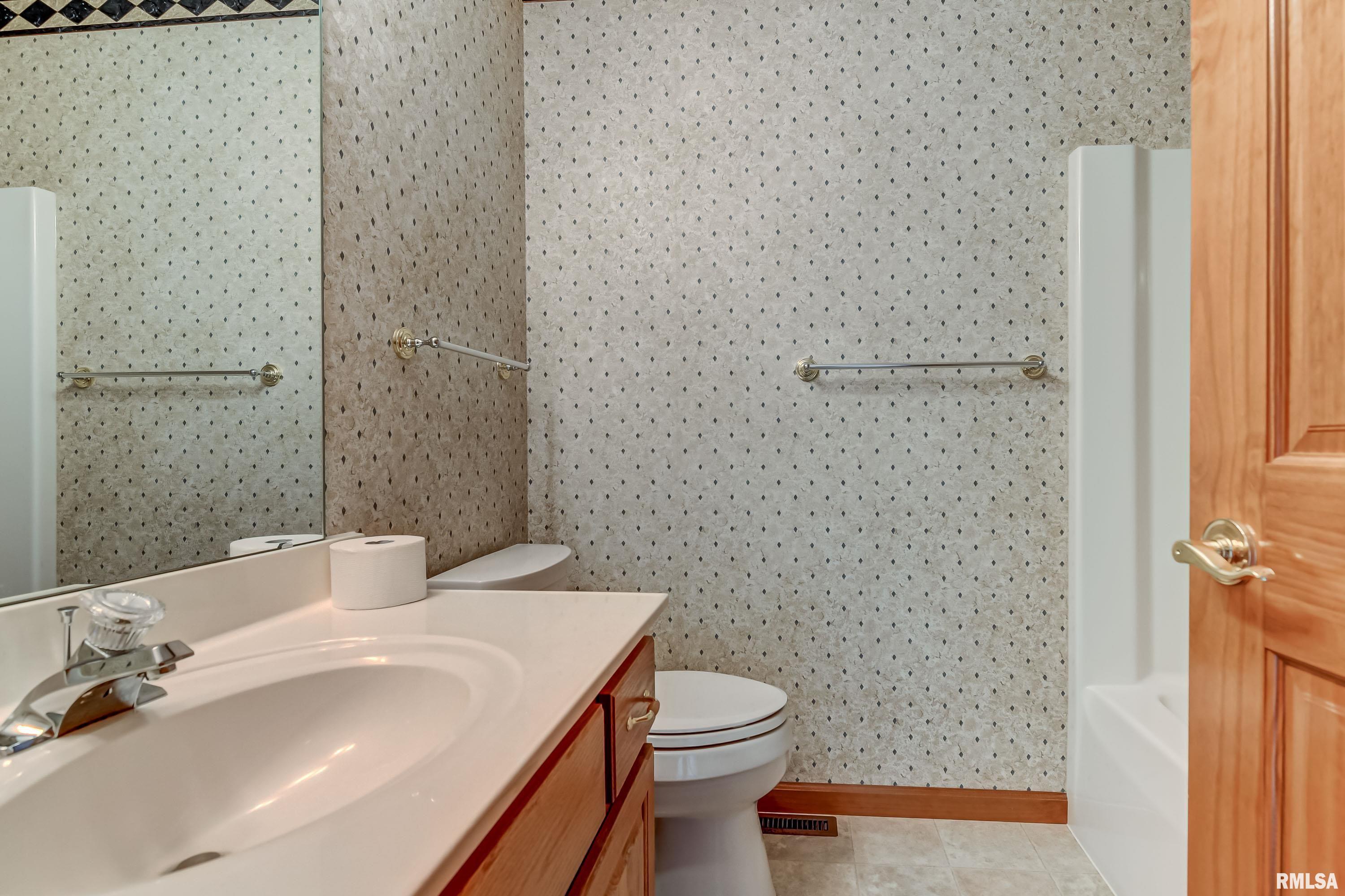 5408 Manhattan Drive Springfield, IL 62711 - Photo 27 of 49 Gallery Image 27