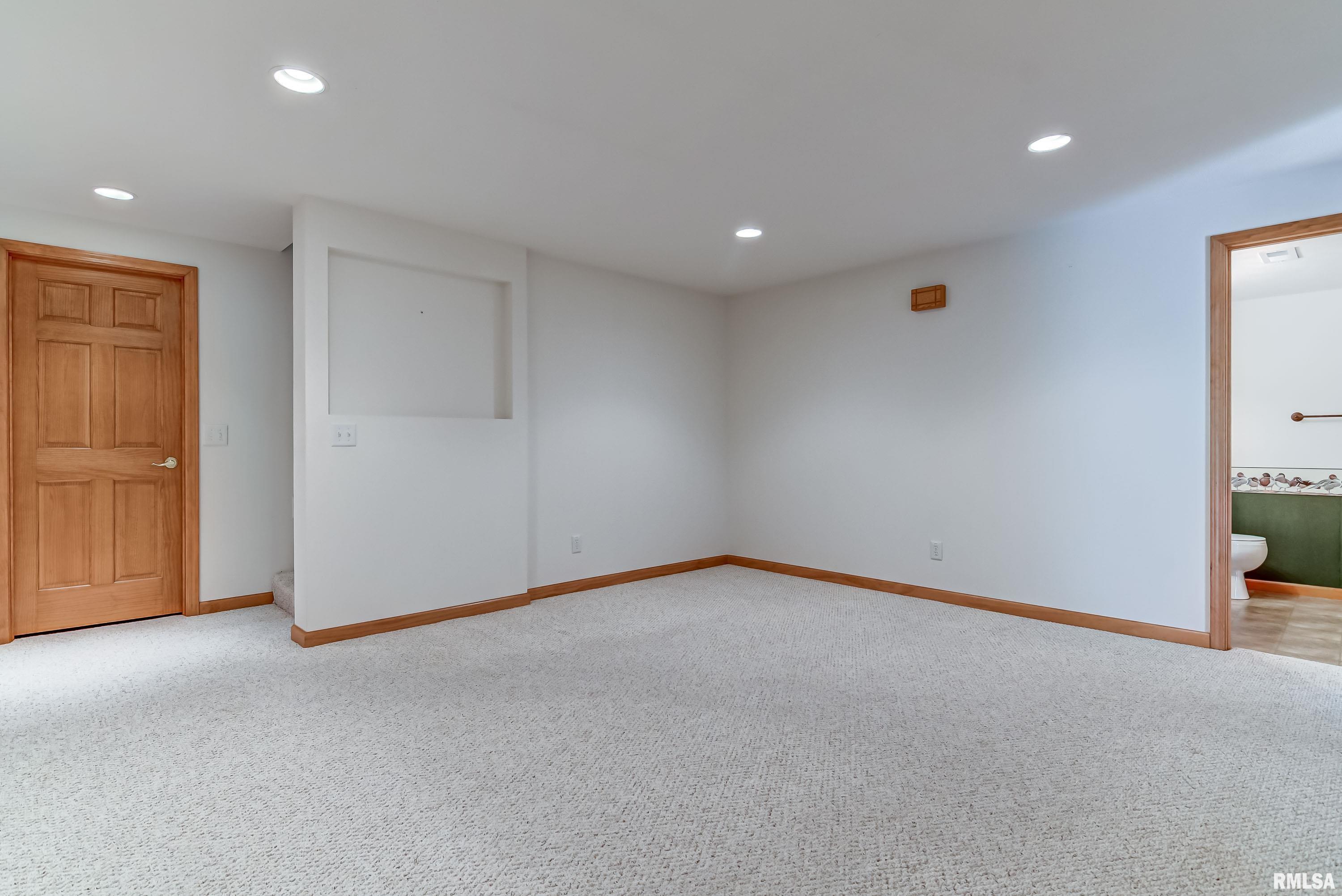 5408 Manhattan Drive Springfield, IL 62711 - Photo 35 of 49 Gallery Image 35