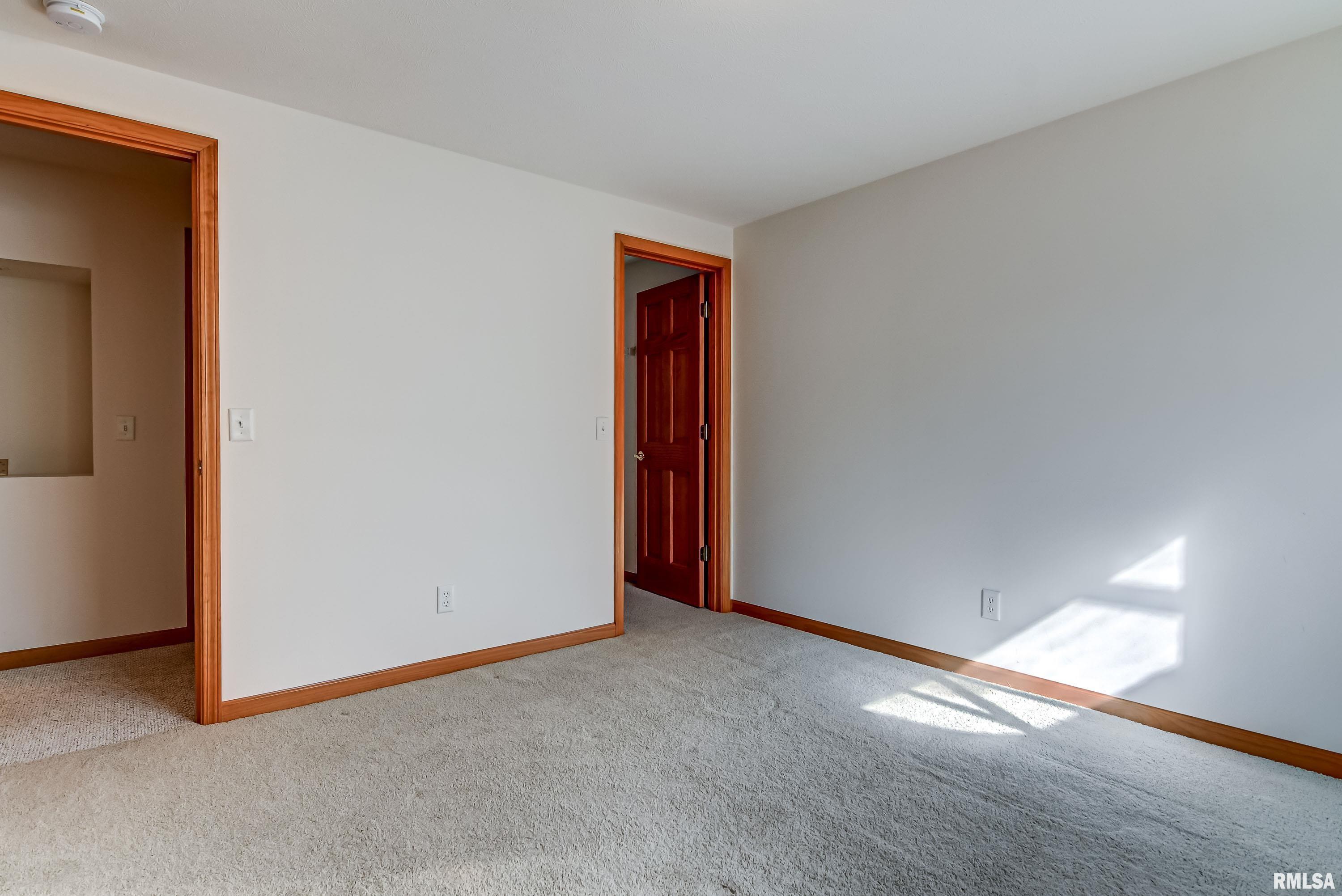 5408 Manhattan Drive Springfield, IL 62711 - Photo 38 of 49 Gallery Image 38