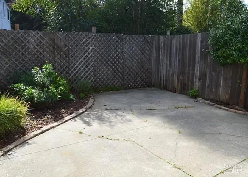 11 Chestnut Avenue San Rafael, CA 94901 - Photo 12 of 13